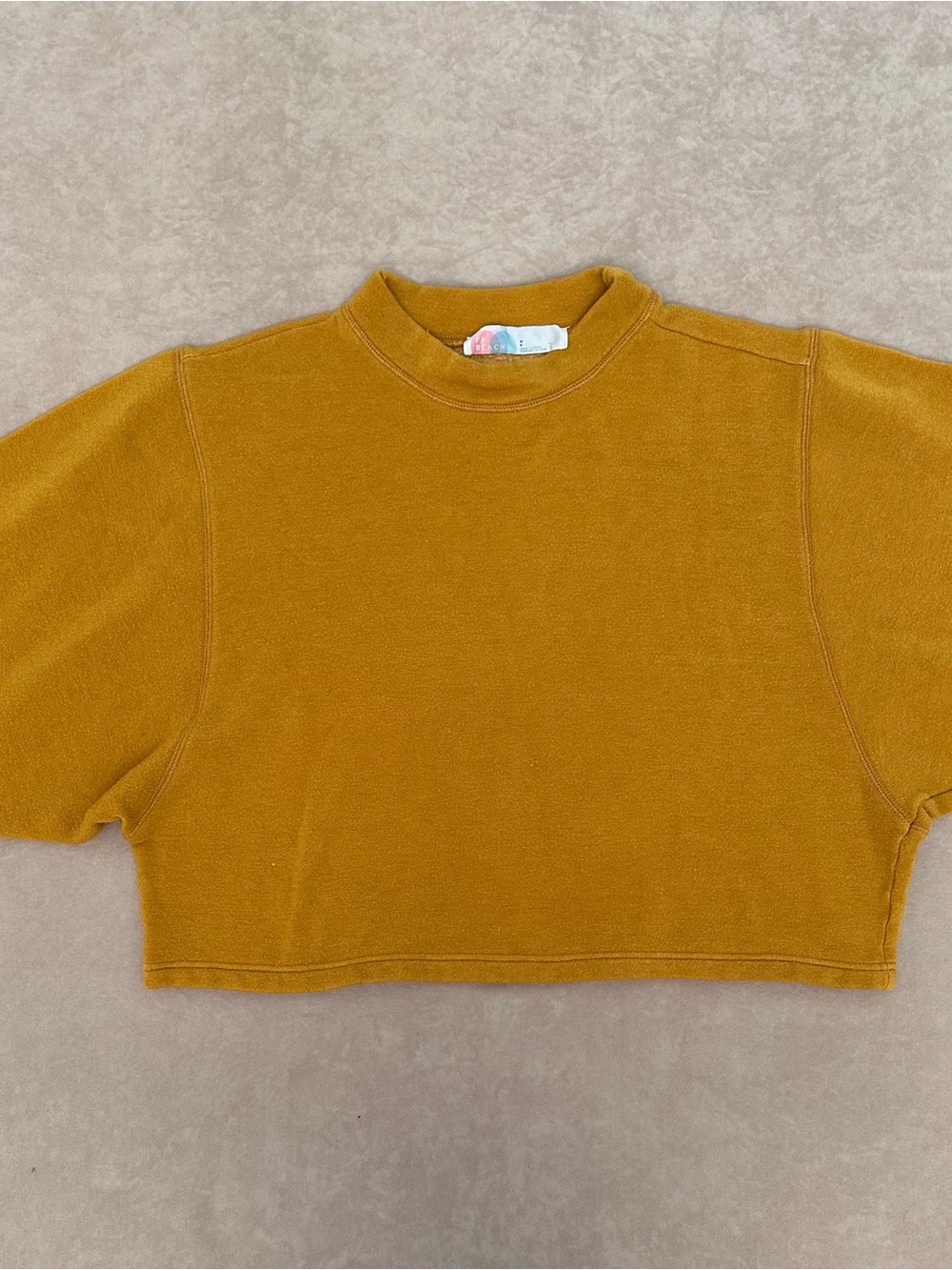 ✰  CROPPED SWEATSHIRT ✰